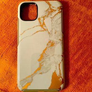 iPhone 11 Pro Max Otterbox